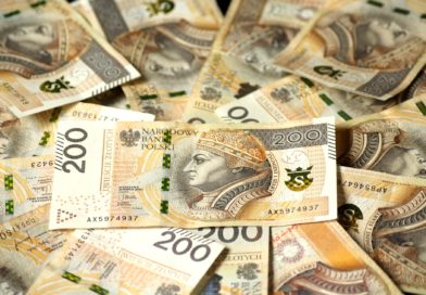 Середня зарплата в Польщі перевищила 7 тисяч злотих – свіжі дані GUS